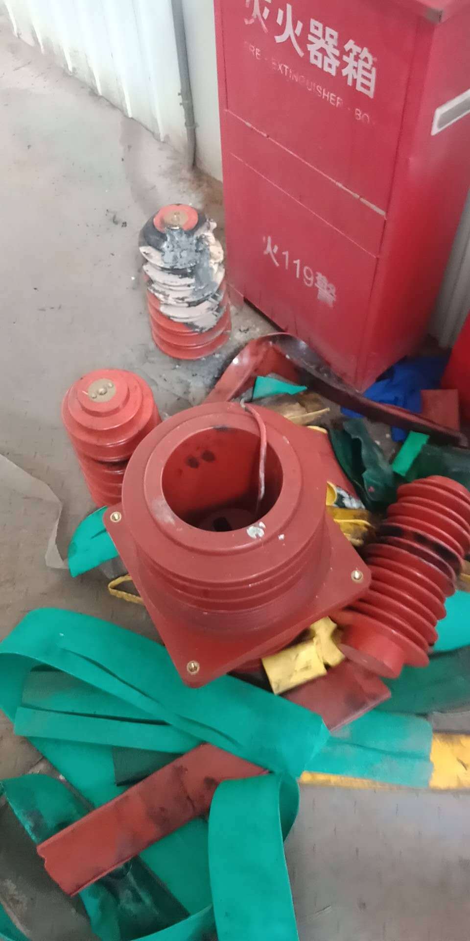 開(kāi)關(guān)柜整個(gè)除濕方案都在這里,沒(méi)有比這更完整的了。