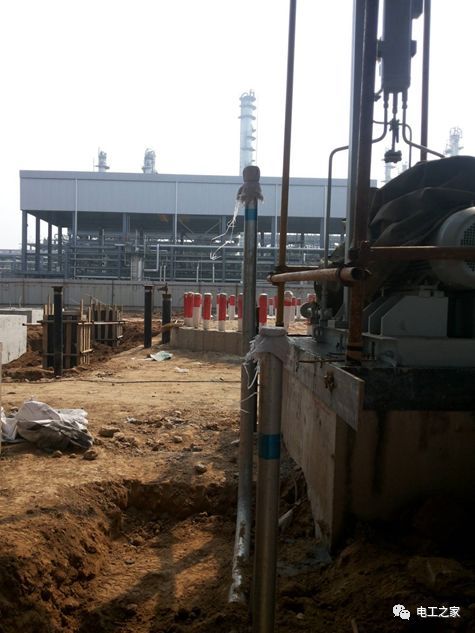 一條完成開關柜安裝，電纜橋架施工，電纜敷設及布線施工，照明配電箱施工