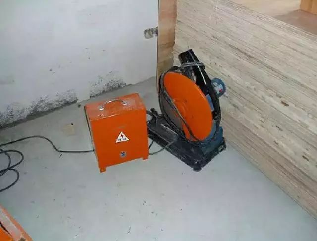 施工現場臨時用電配電箱及開關箱配置和使用說明,圖示詳圖