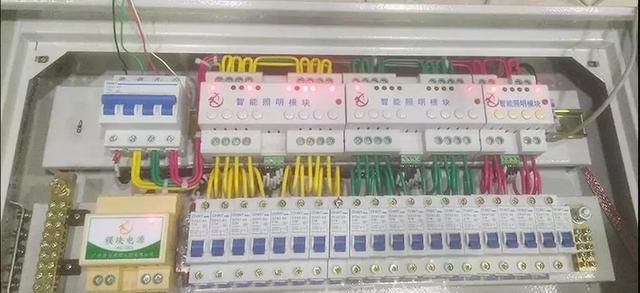 注釋+圖表,教你理解配電箱系統(tǒng)圖表。