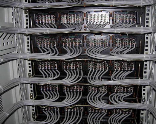 安裝集成布線配電箱,配電柜時(shí),請注意這些事項(xiàng)!